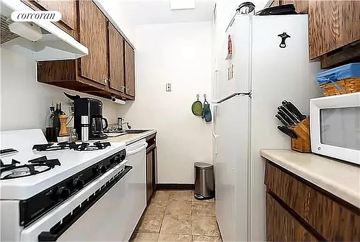 #3 photo, New York City, Turtle Bay , NY 10017