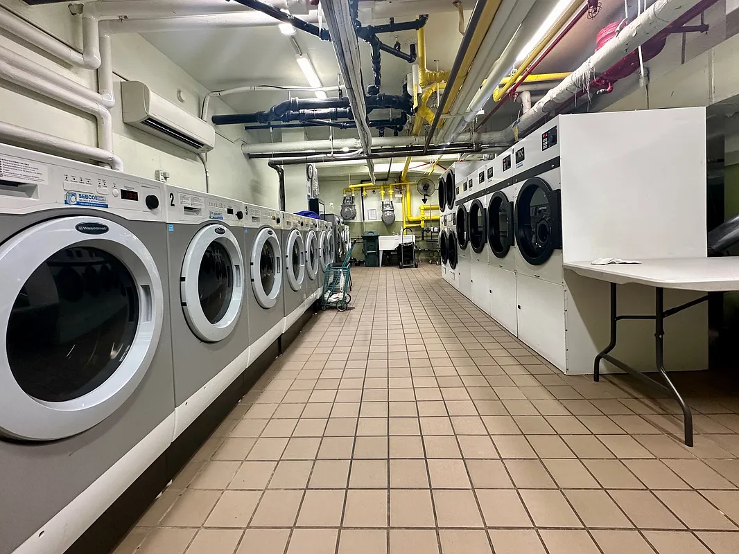 #9 photo, 201 E 28th Street, Kips Bay , NY 10016