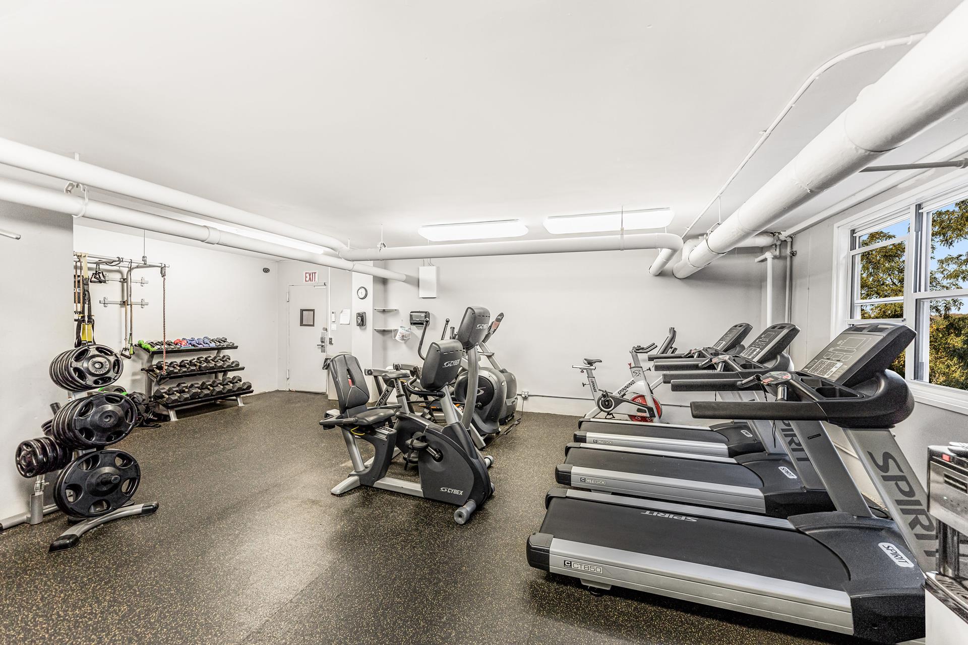 #15 photo, 3935 BLACKSTONE Avenue, Central Riverdale , NY 10471