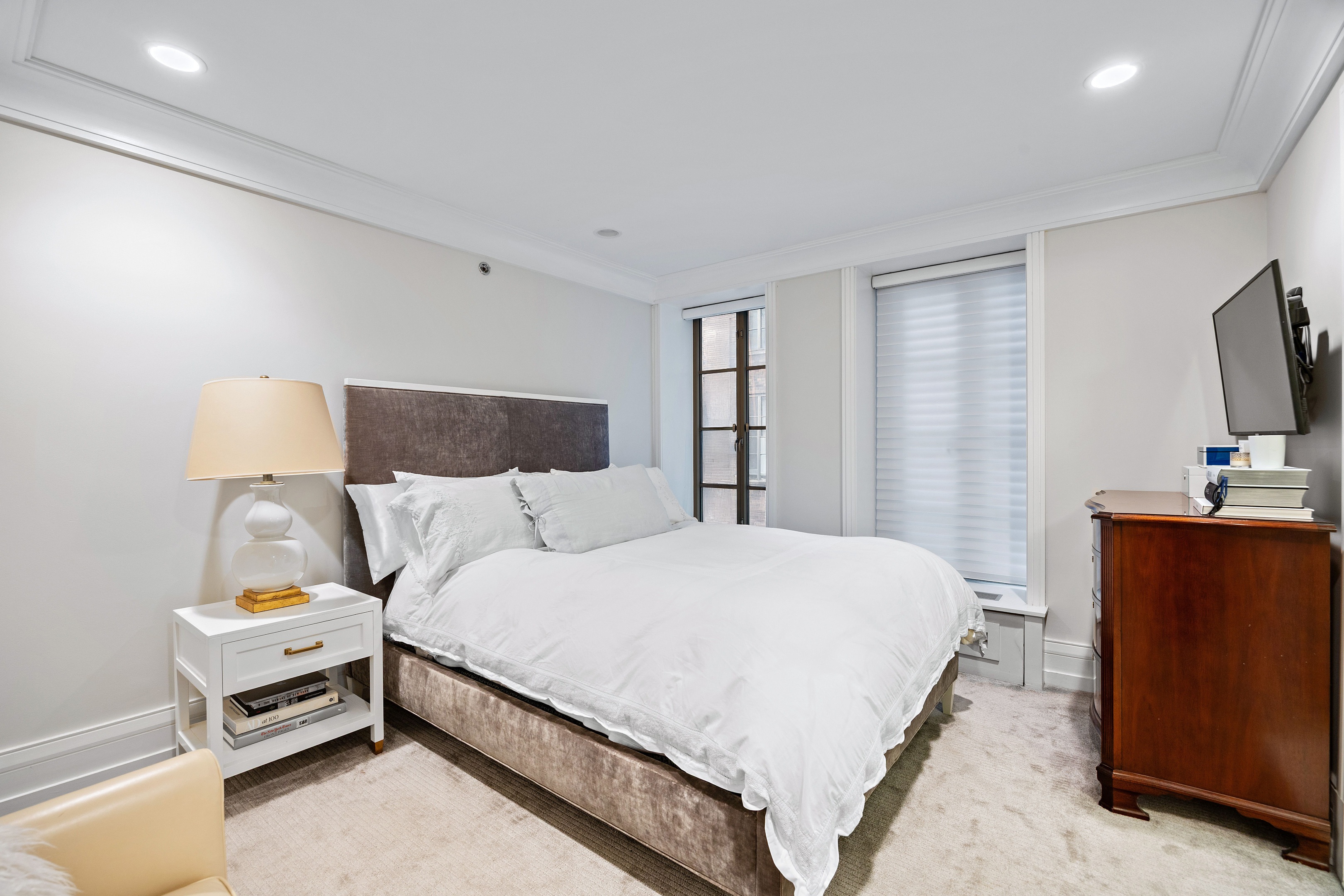 #17 photo, 140 E 63rd Street, Lenox Hill , NY 10065