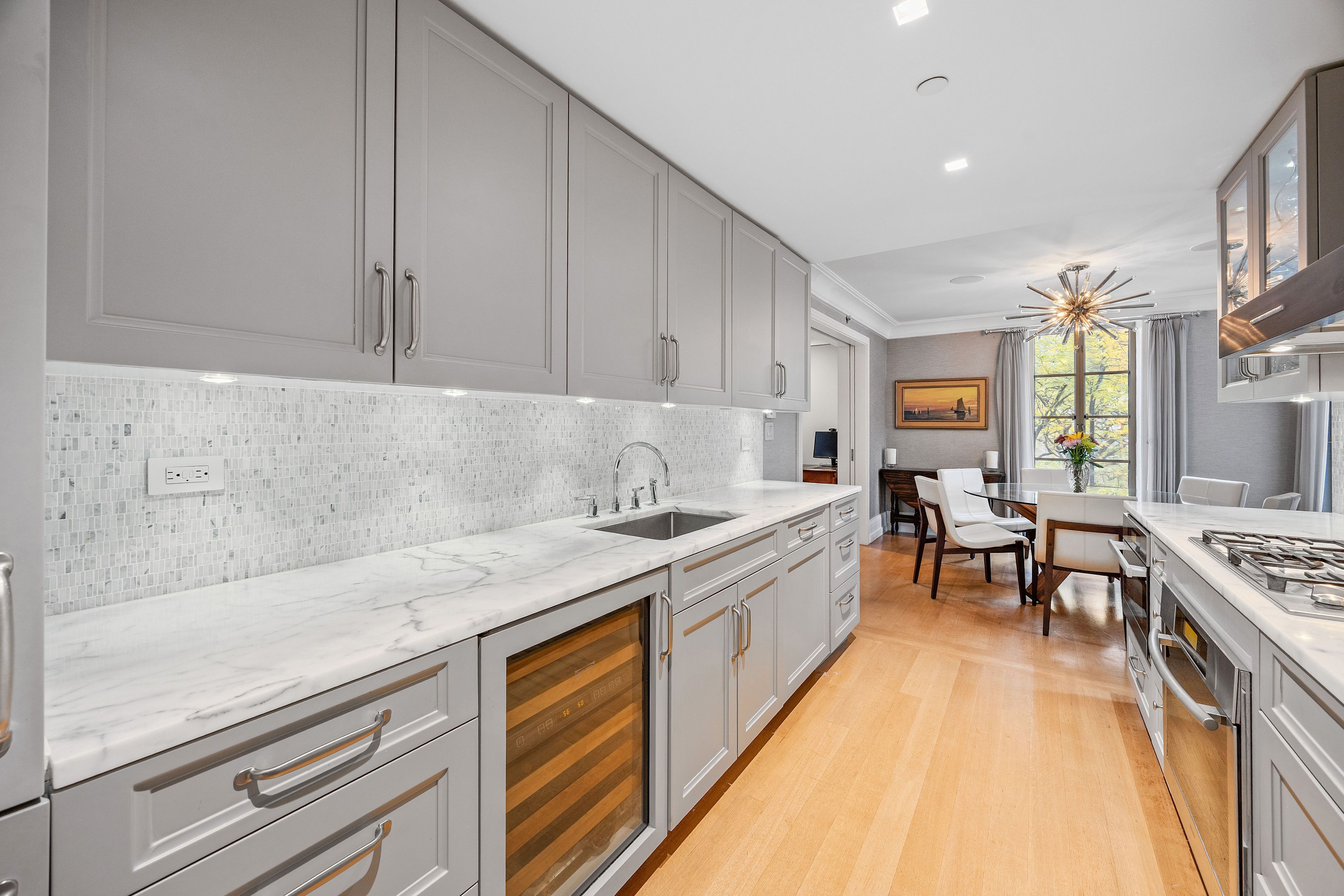 #7 photo, 140 E 63rd Street, Lenox Hill , NY 10065