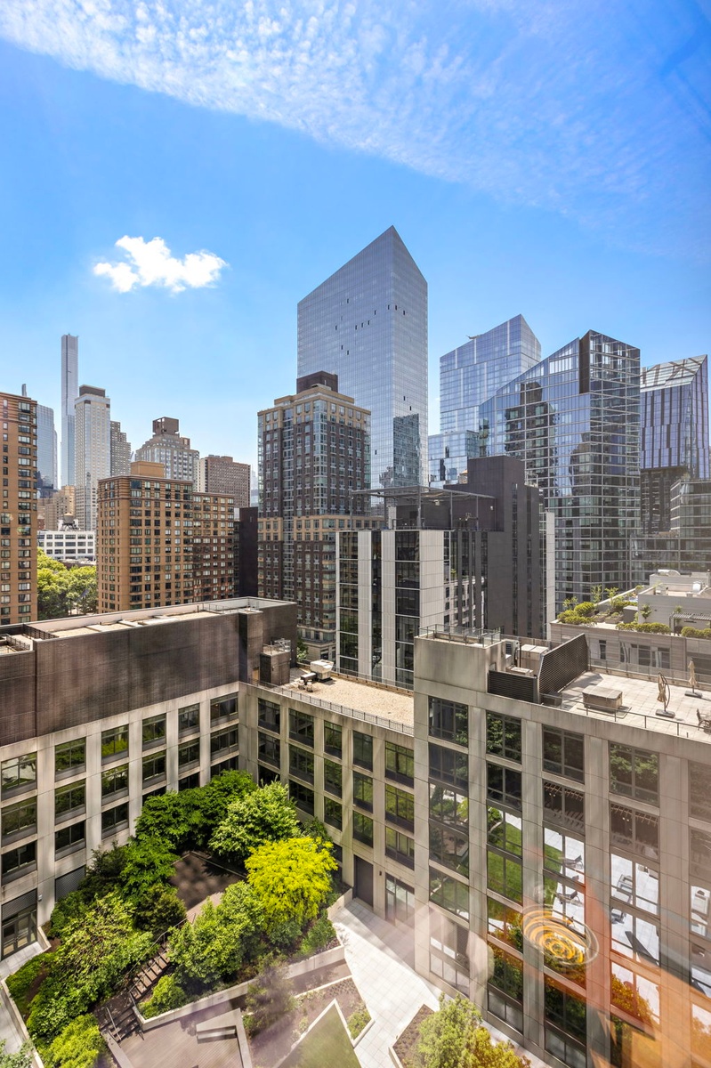 #12 photo, 60 Riverside Boulevard, Lincoln Square , NY 10069