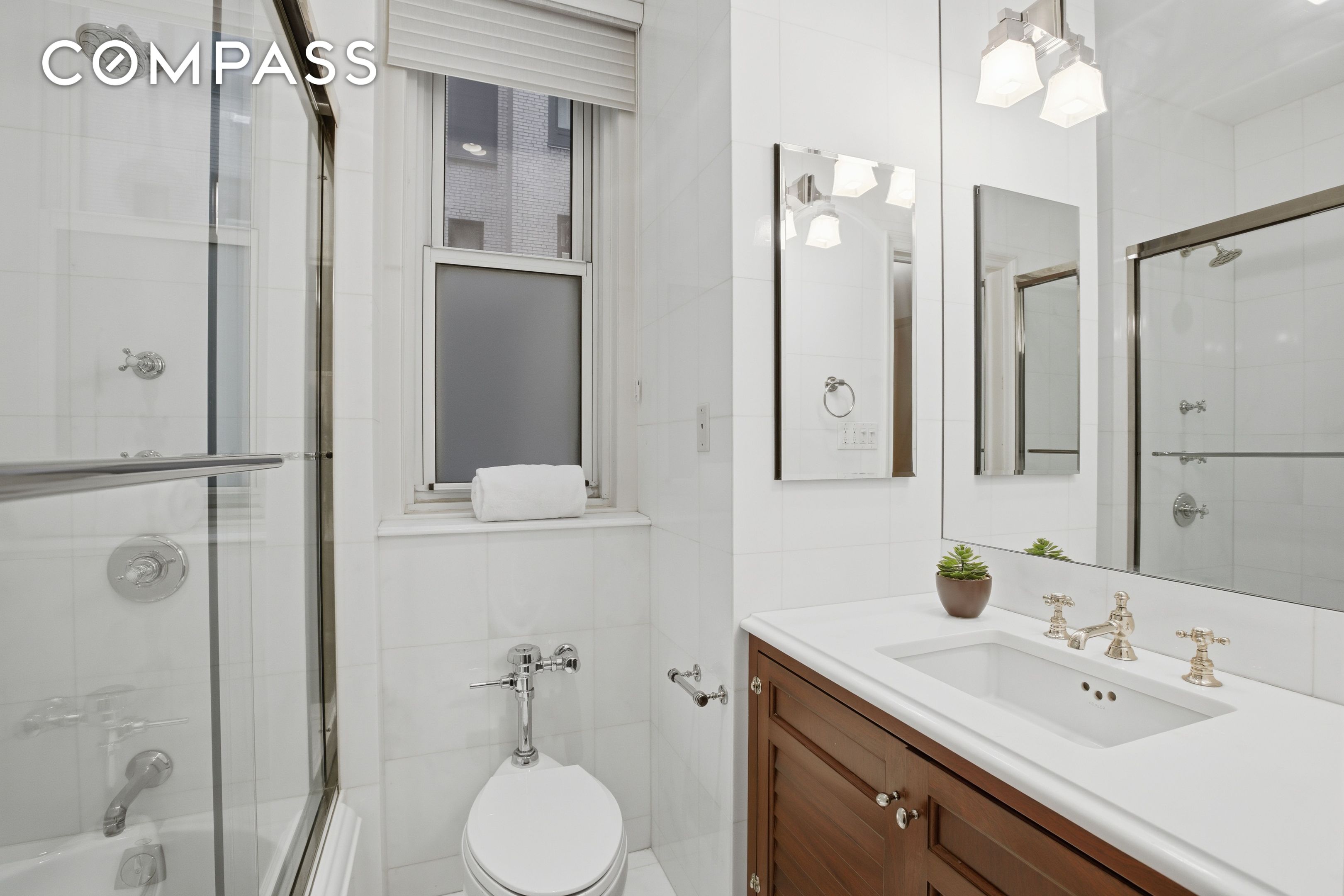 #13 photo, 480 Park Avenue, Midtown East , NY 10022