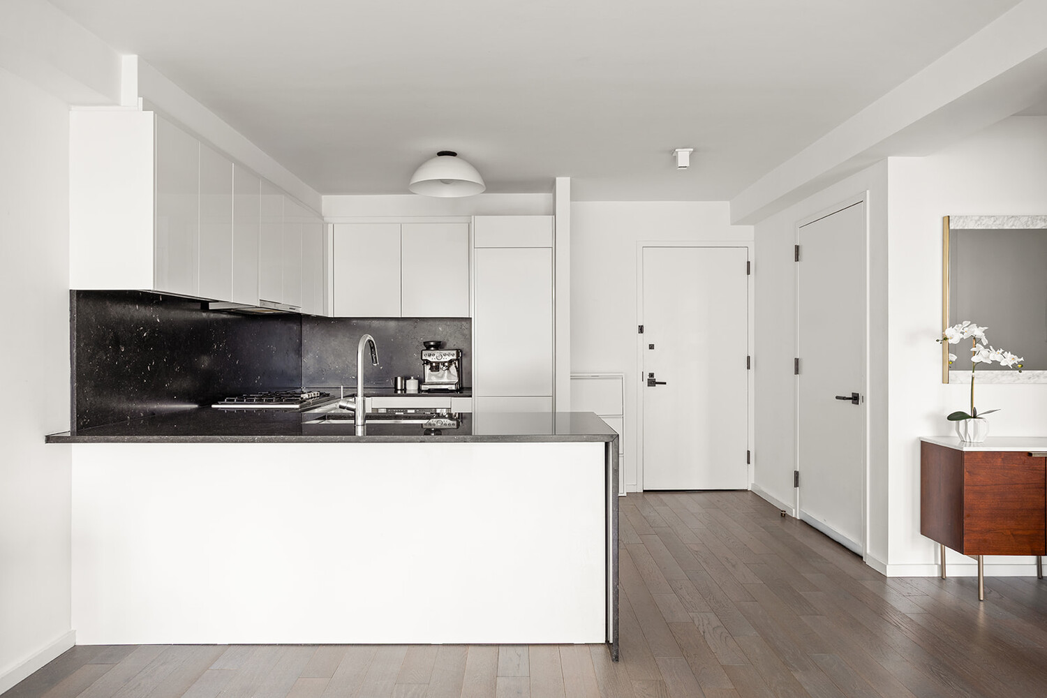 #6 photo, 385 1ST Avenue, Gramercy Park , NY 10010