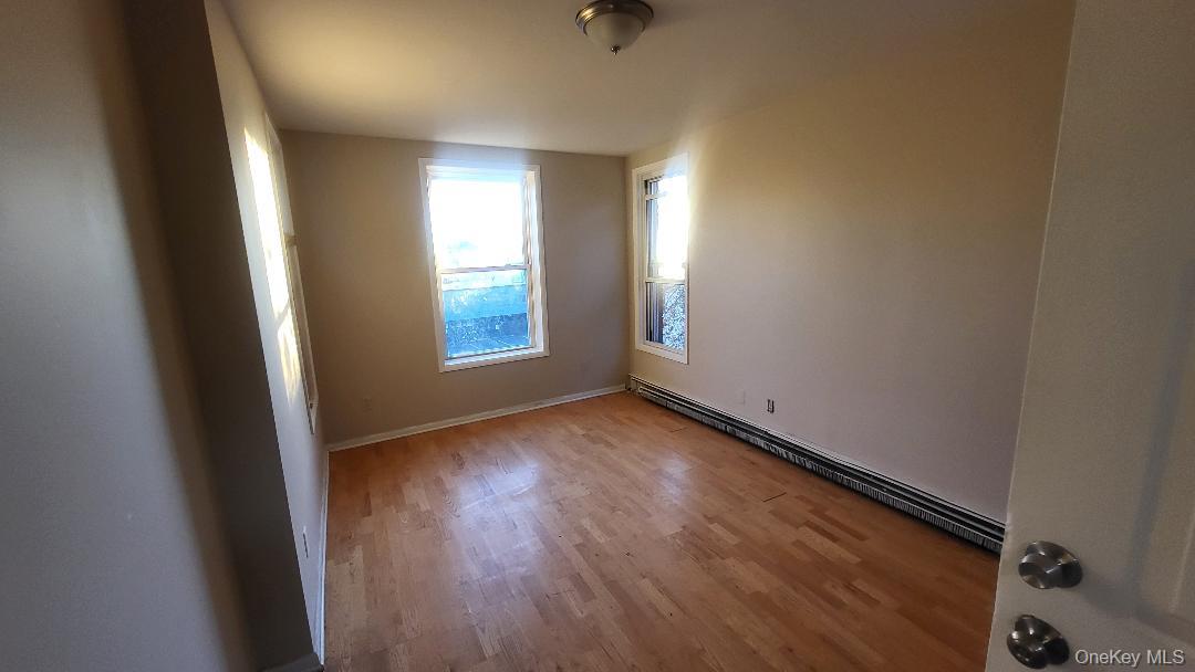 #11 photo, 212 Church St, Poughkeepsie , NY 12601