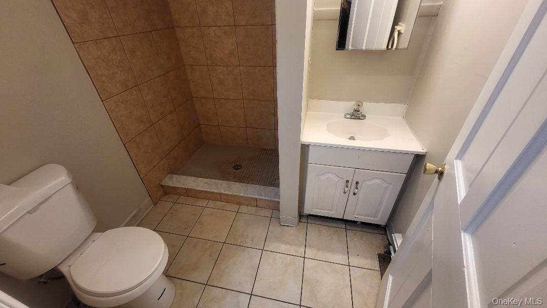 #13 photo, 212 Church St, Poughkeepsie , NY 12601