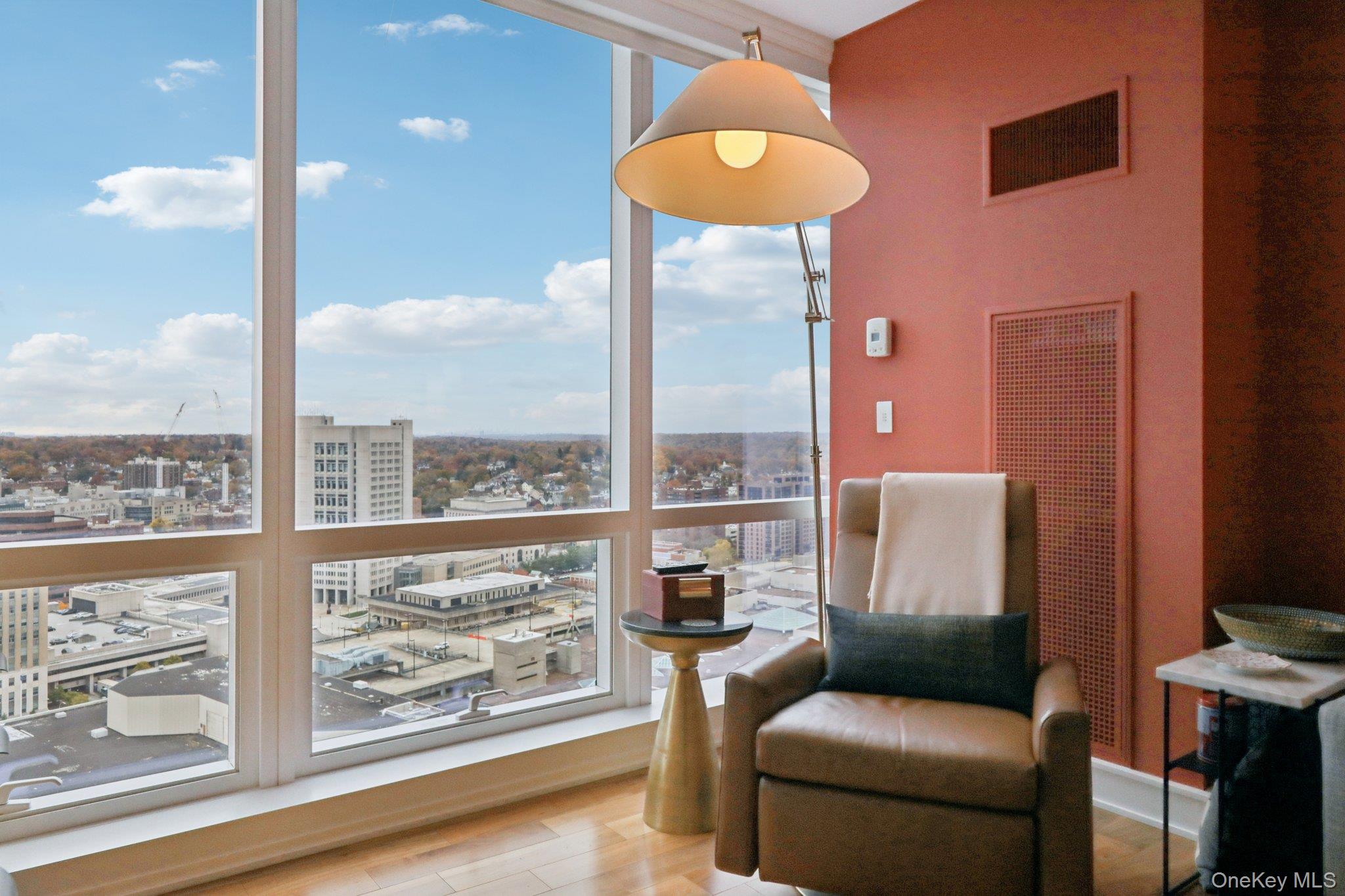 #17 photo, 5 Renaissance Square, White Plains , NY 10601