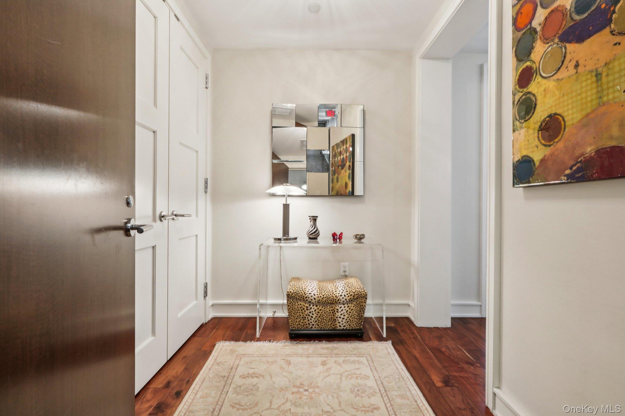 #19 photo, 5 Renaissance Square, White Plains , NY 10601