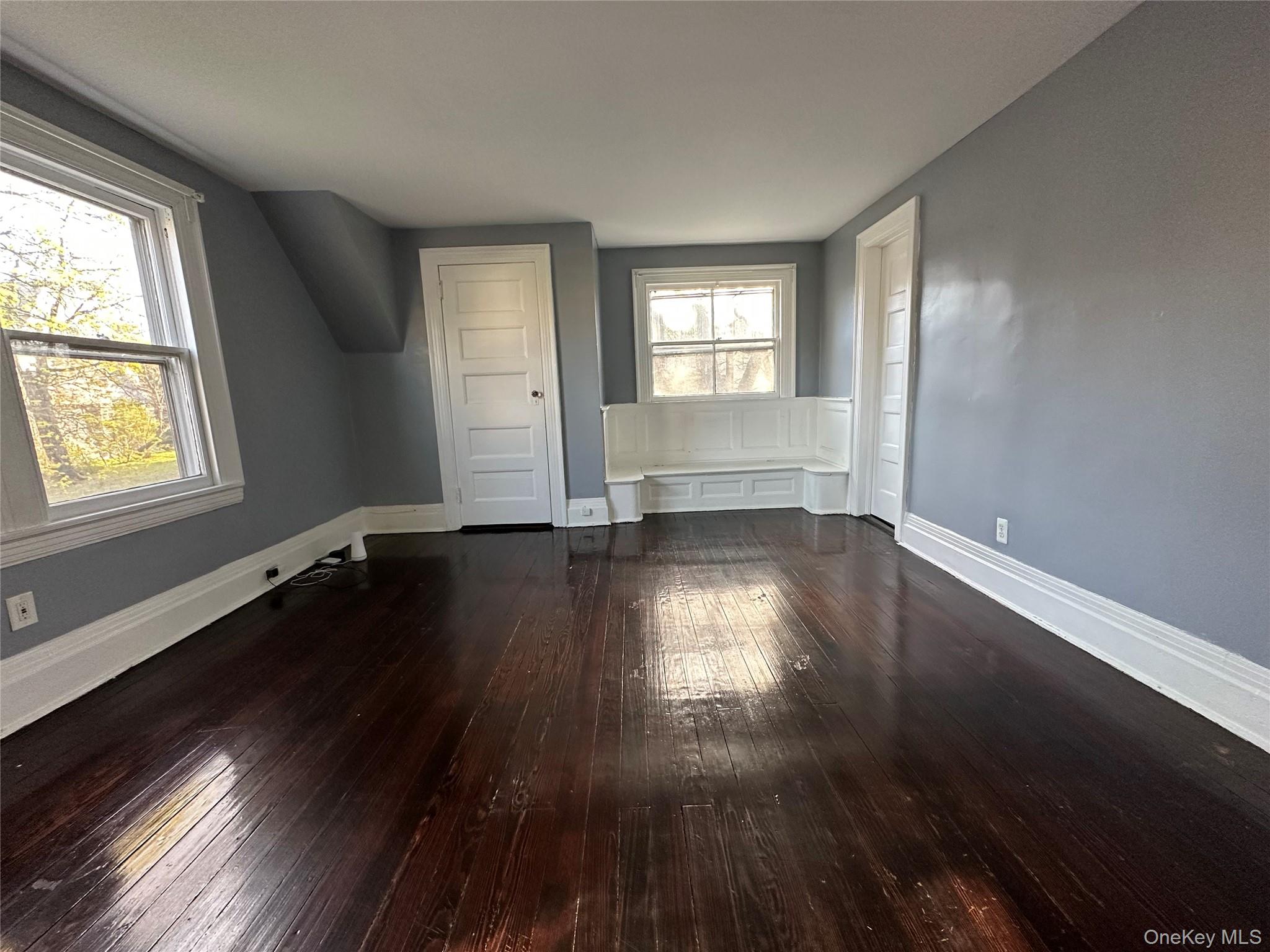 #11 photo, 8 The Serpentine, New Rochelle , NY 10801