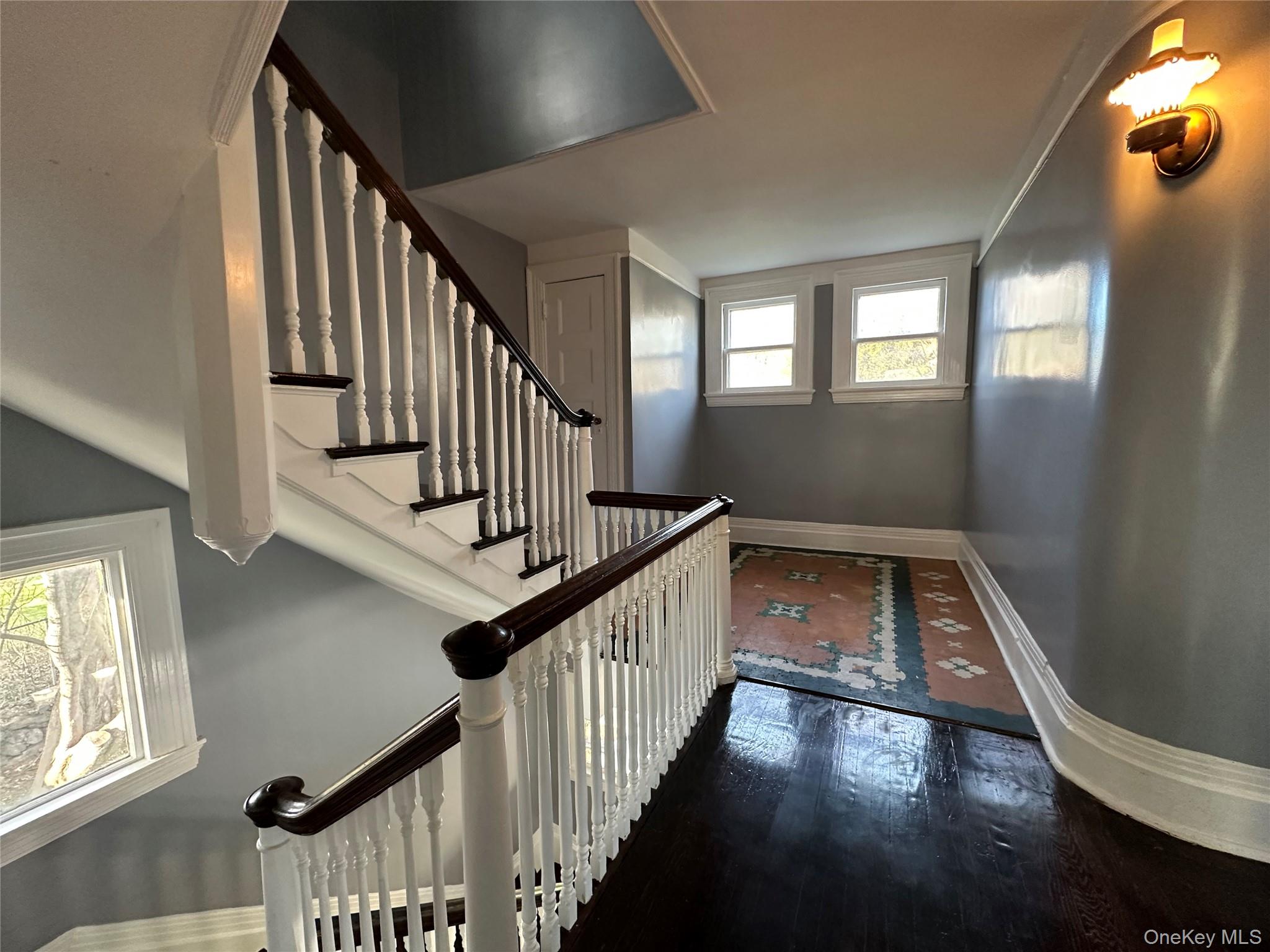 #13 photo, 8 The Serpentine, New Rochelle , NY 10801