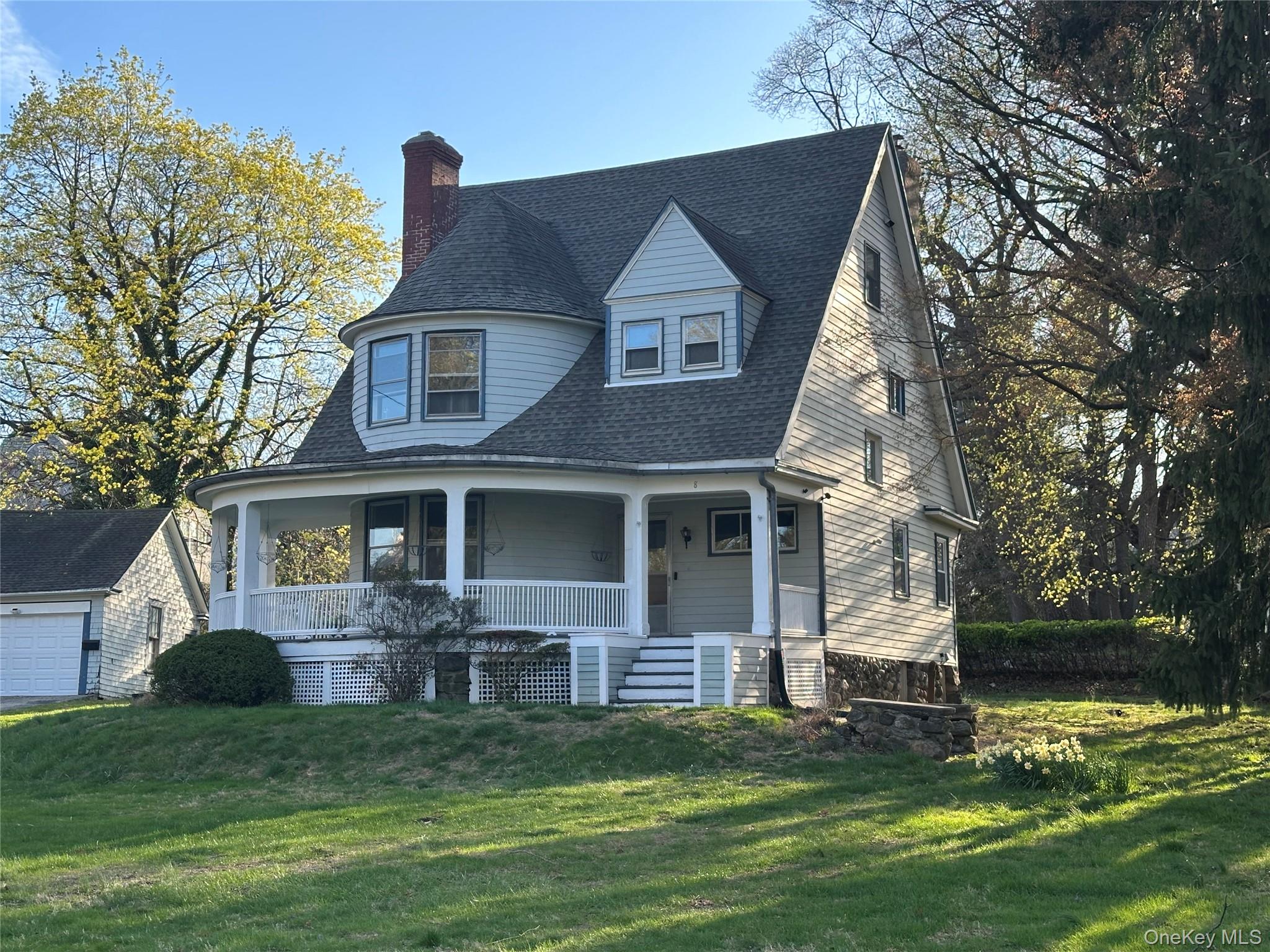 #2 photo, 8 The Serpentine, New Rochelle , NY 10801