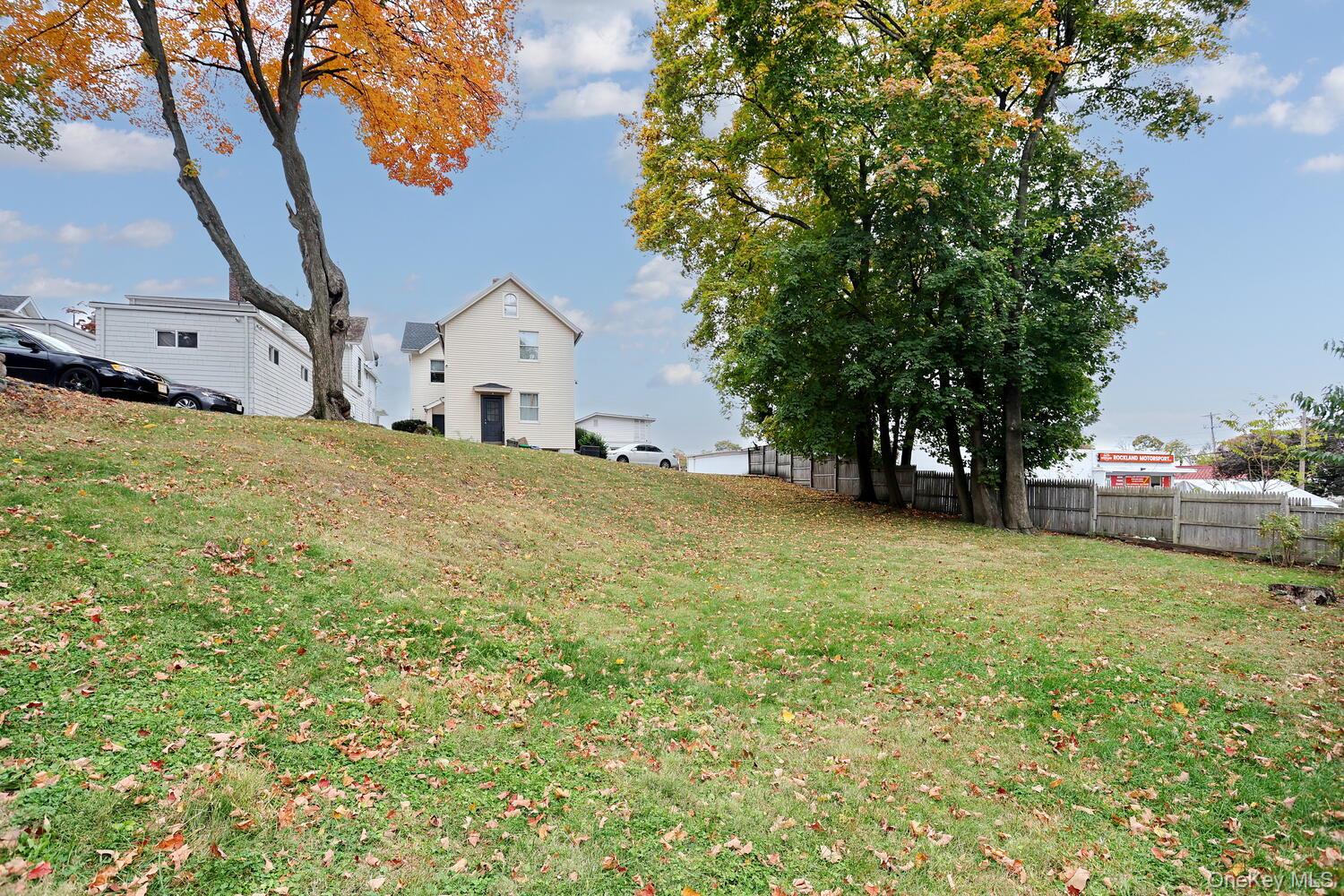 #11 photo, 18-20 E Park Place, Suffern , NY 10901