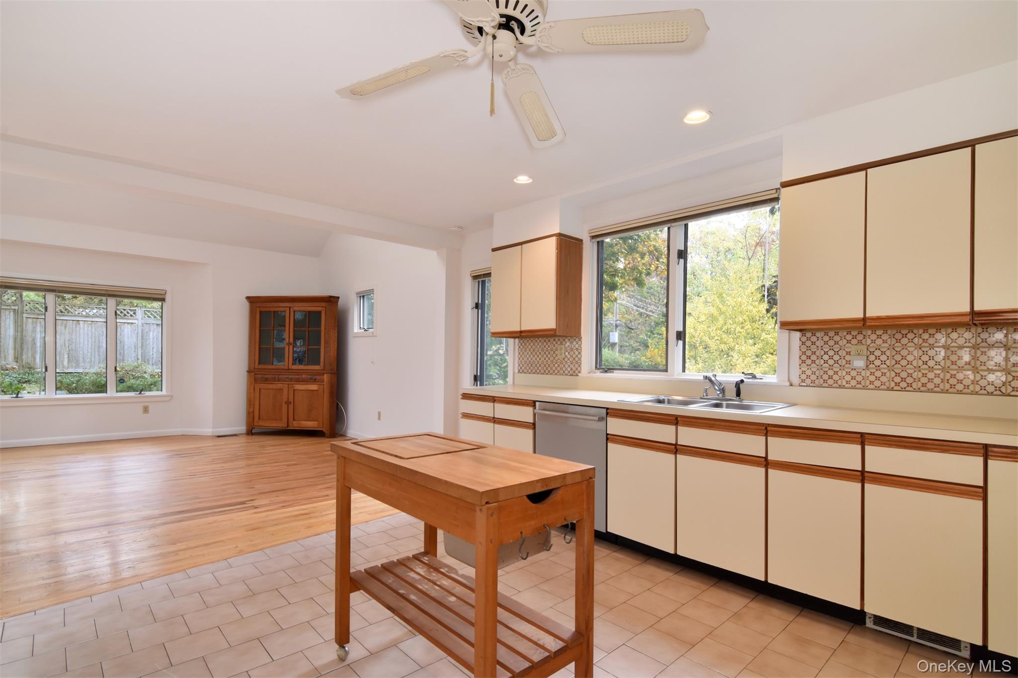 #13 photo, 42 Ravensdale Road, Hastings-on-Hudson , NY 10706