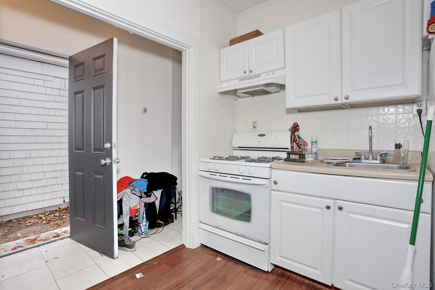 #18 photo, 22 Park Place, Suffern , NY 10901