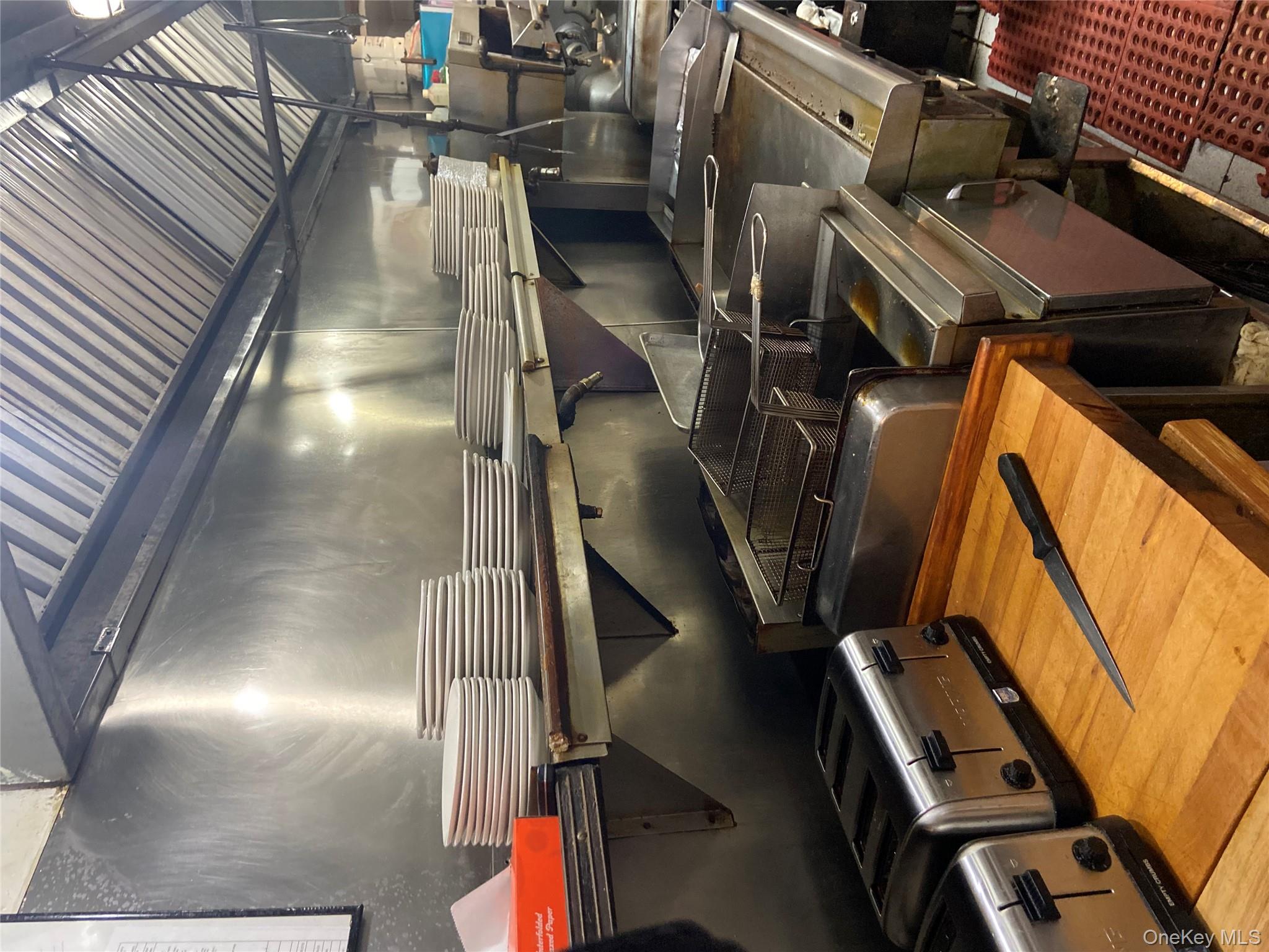 #8 photo, 2055 Williamsbridge Road, Bronx , NY 10461