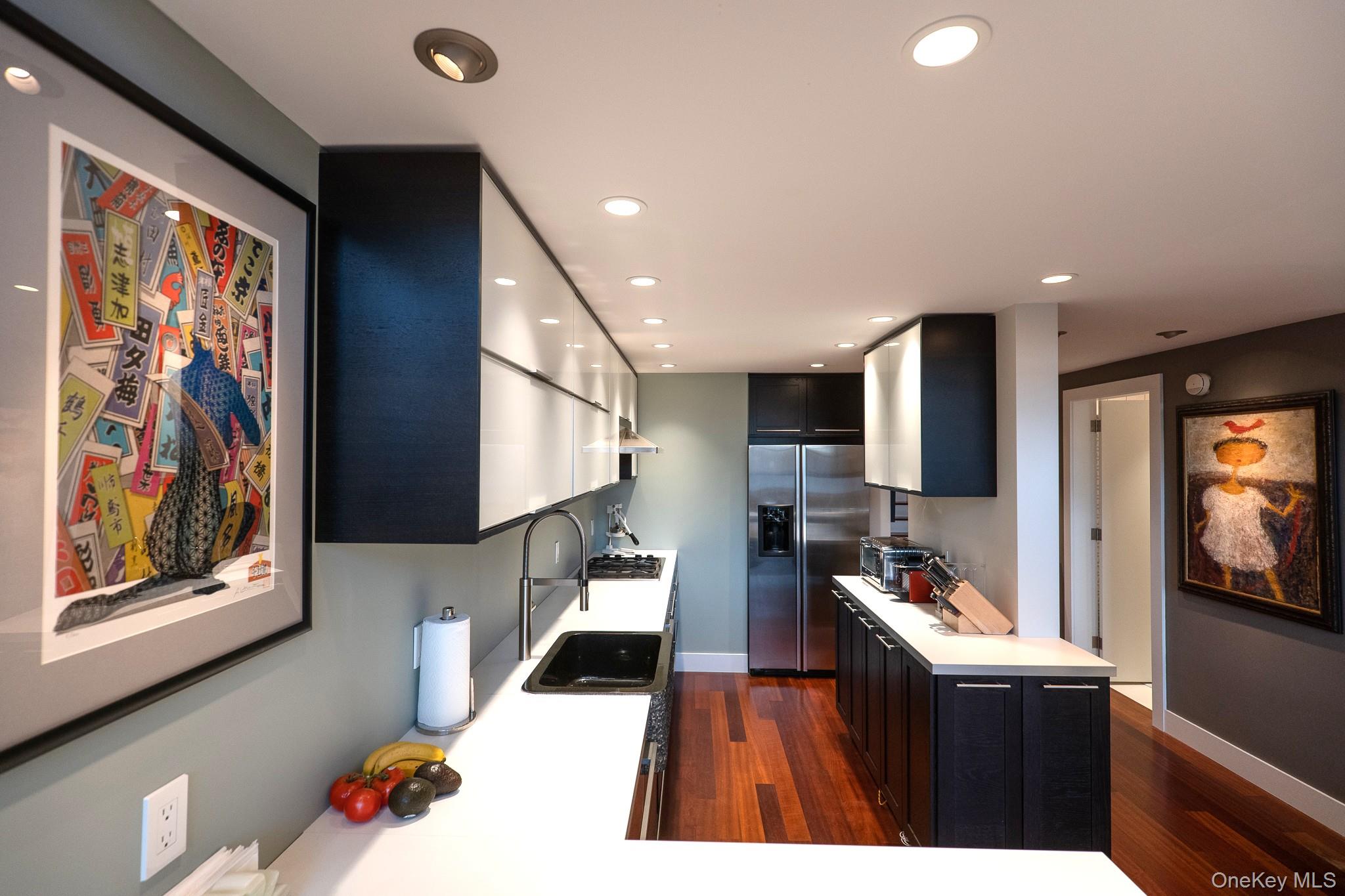 #11 photo, 1 Landmark Square, Port Chester , NY 10573