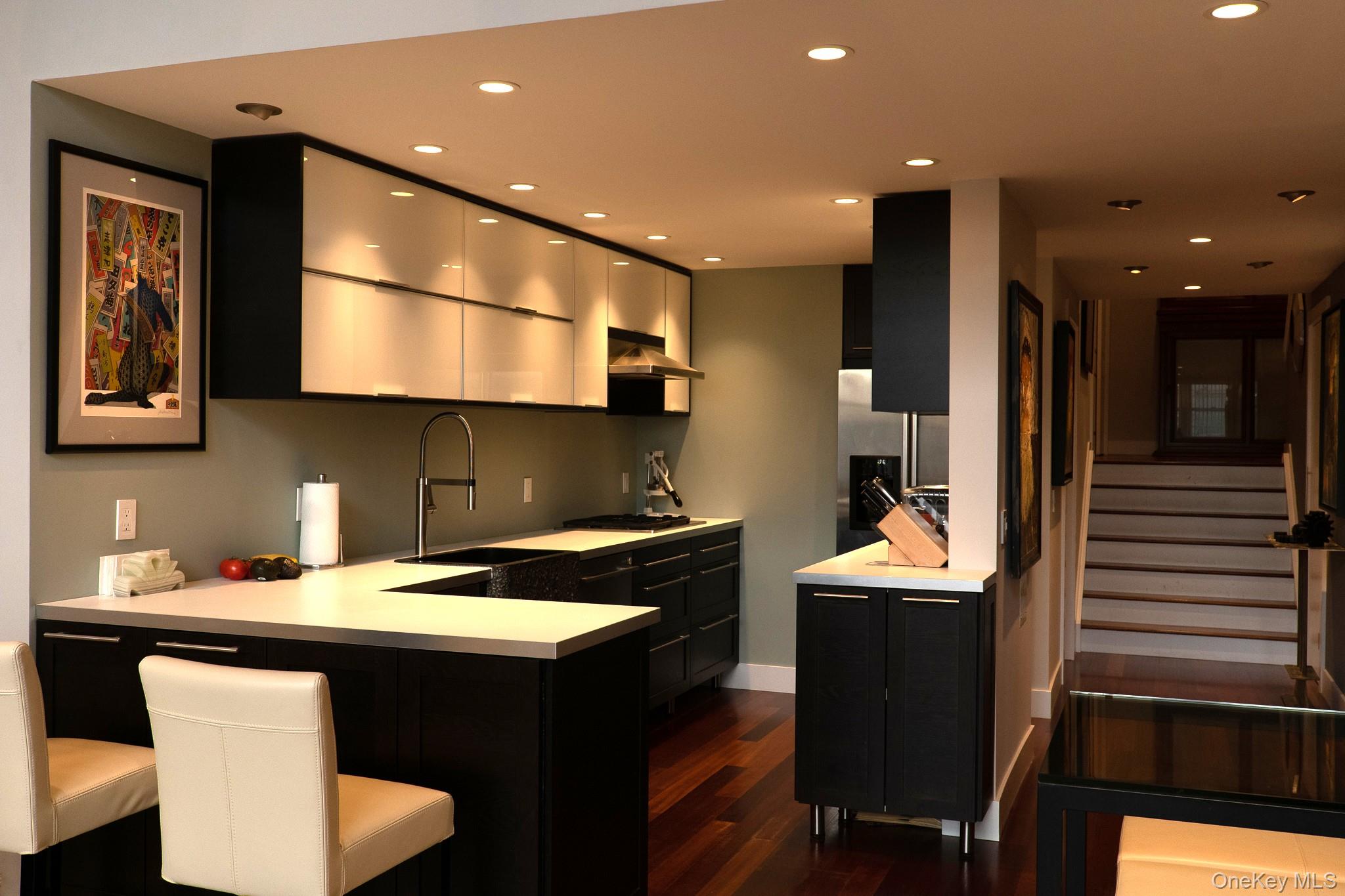 #9 photo, 1 Landmark Square, Port Chester , NY 10573