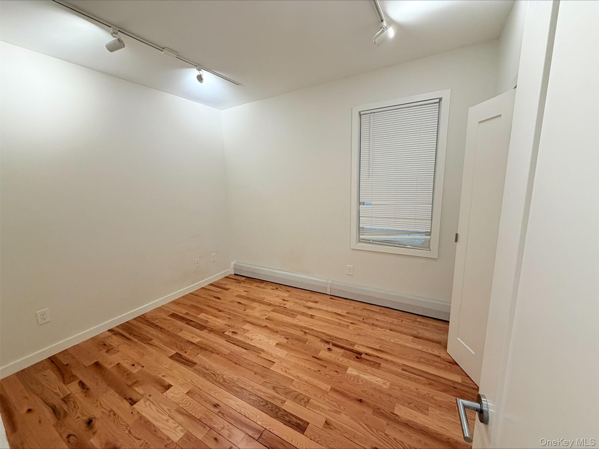 #9 photo, 437 Warburton Avenue, Hastings-on-Hudson , NY 10706