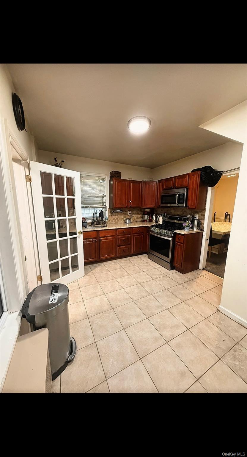 #12 photo, 1787 Randall Avenue, Bronx , NY 10473