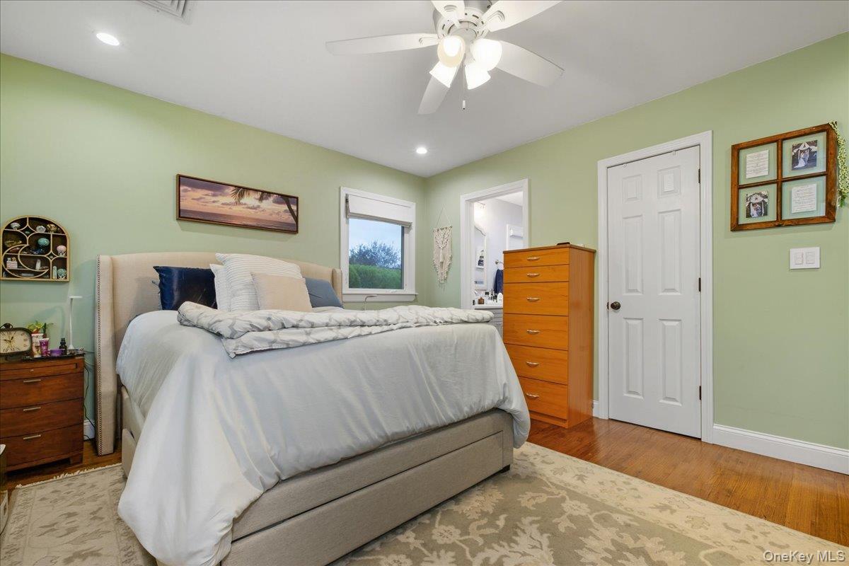 #16 photo, 1800 Carlisle Place, Merrick , NY 11566