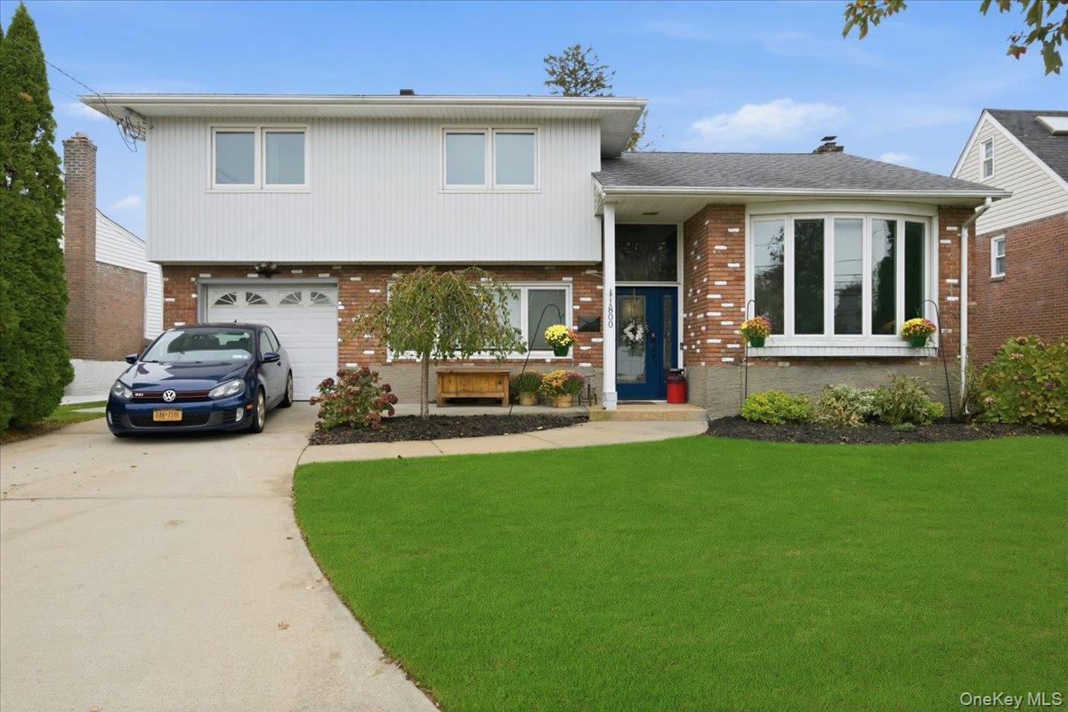 #2 photo, 1800 Carlisle Place, Merrick , NY 11566