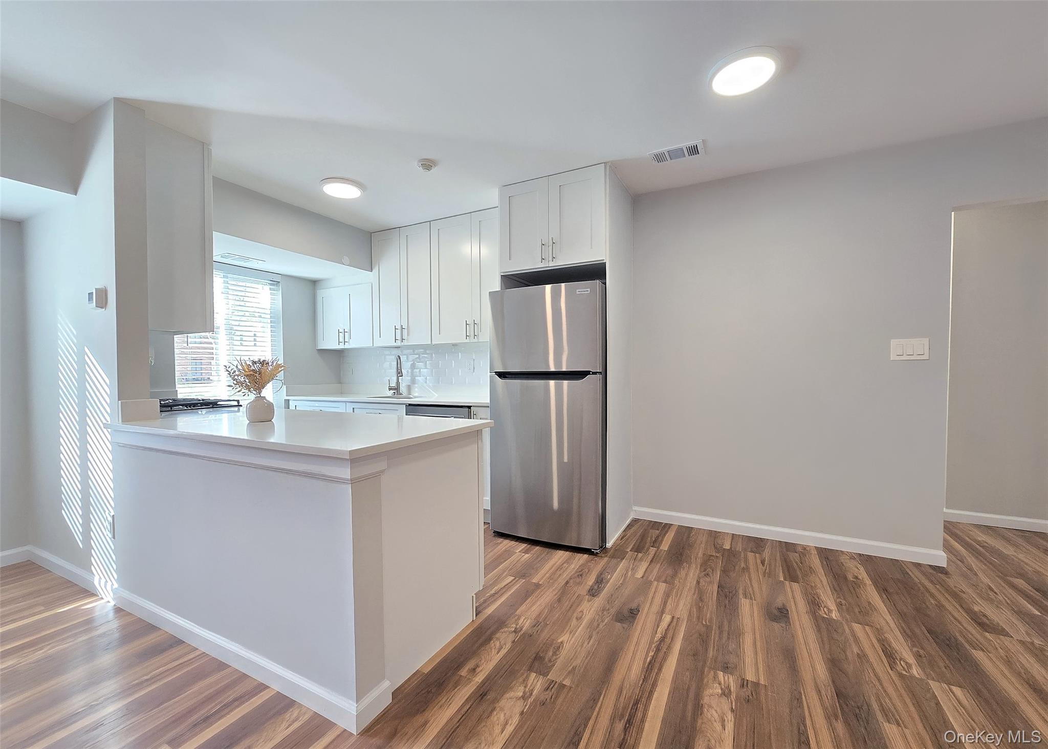 #5 photo, 27 Cheyenne Court, Coram , NY 11727