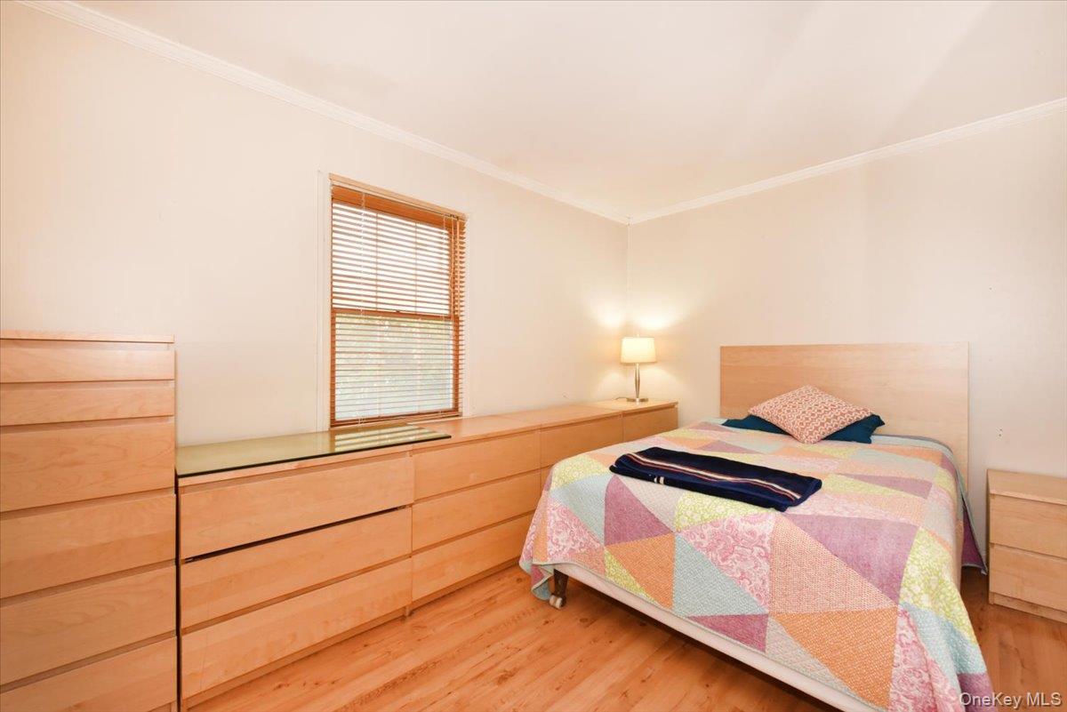 #11 photo, 86 Cleveland Avenue, Massapequa , NY 11758