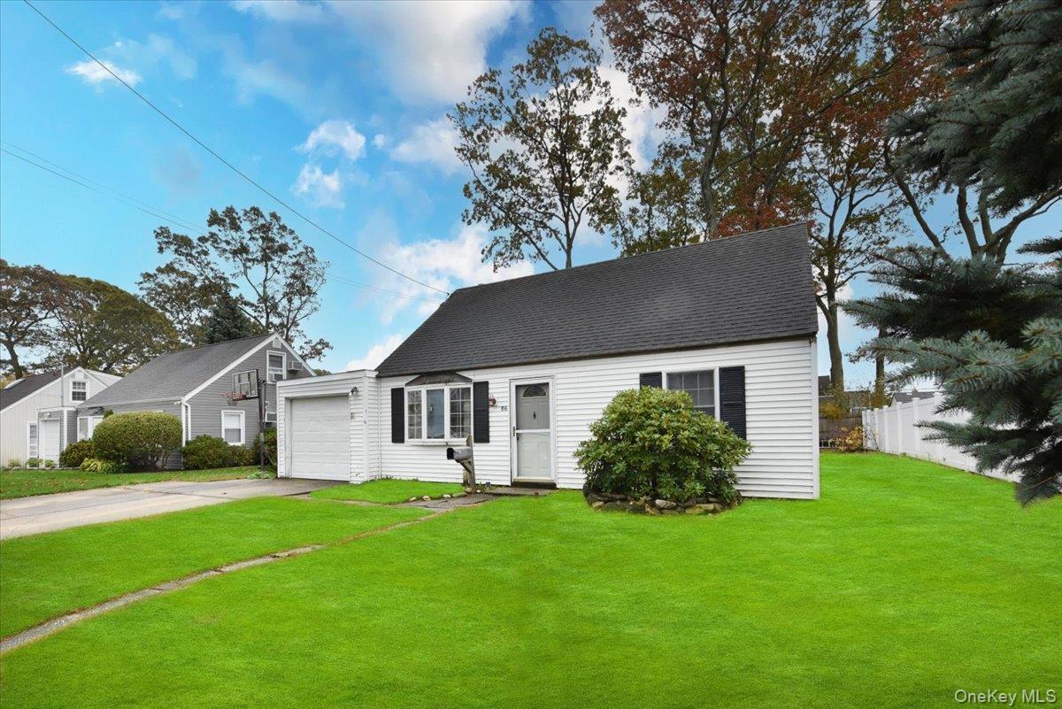 #3 photo, 86 Cleveland Avenue, Massapequa , NY 11758
