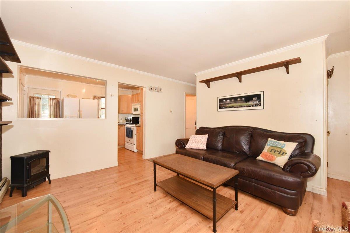 #5 photo, 86 Cleveland Avenue, Massapequa , NY 11758