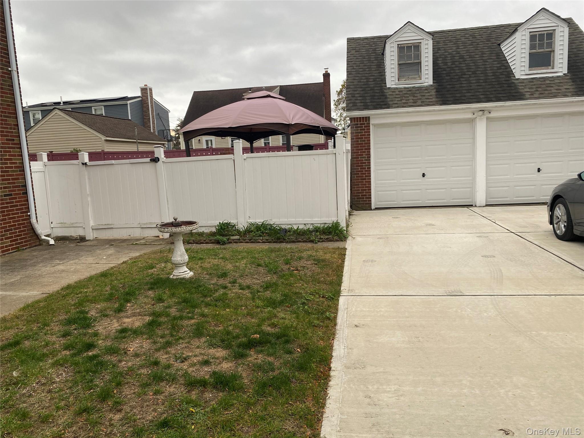 #5 photo, 192 Beech Street, Valley Stream , NY 11580