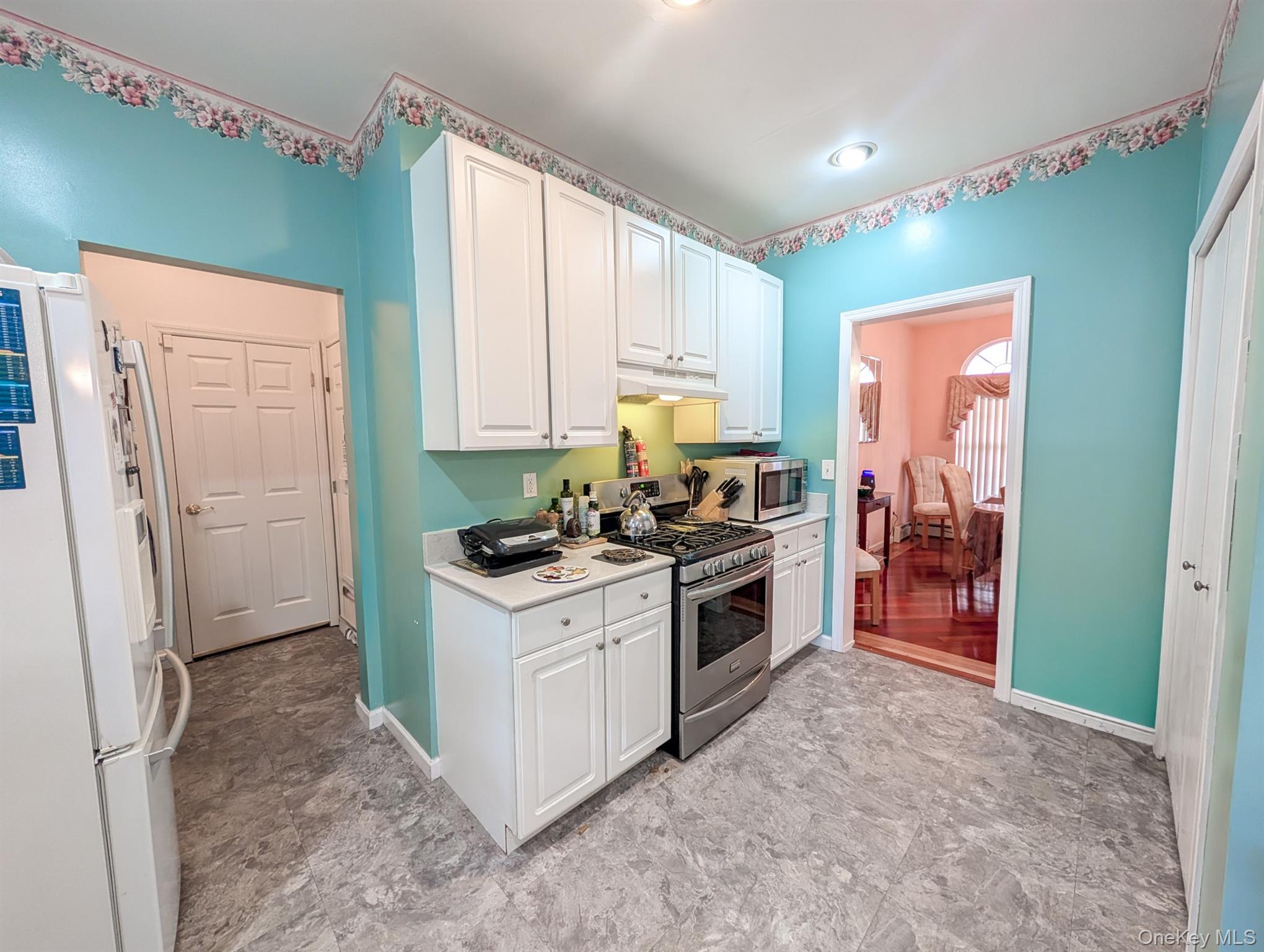 #10 photo, 73 Chardonnay Drive, Coram , NY 11727