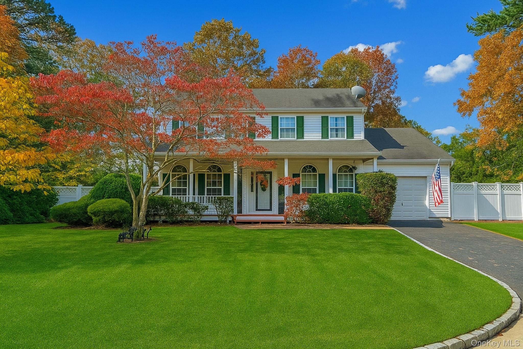 #2 photo, 73 Chardonnay Drive, Coram , NY 11727