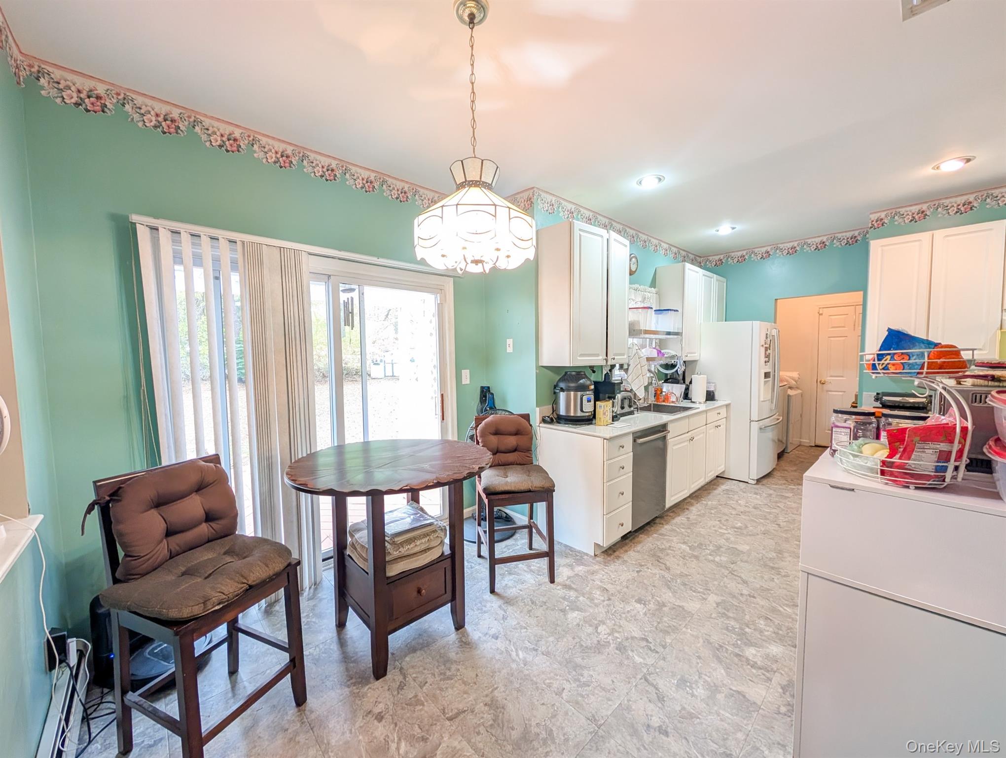 #8 photo, 73 Chardonnay Drive, Coram , NY 11727