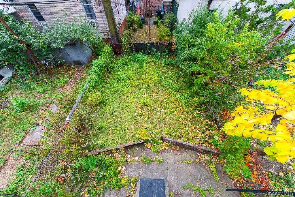 #8 photo, 64 Dupont Street, Brooklyn , NY 11222
