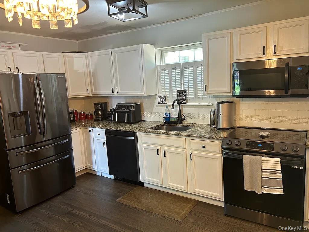 #6 photo, 118 Lexington Road, Shirley , NY 11967