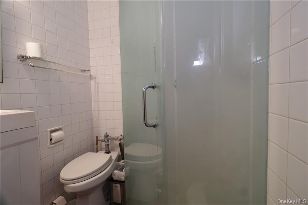 #13 photo, 923 E 85th Street, Brooklyn , NY 11236