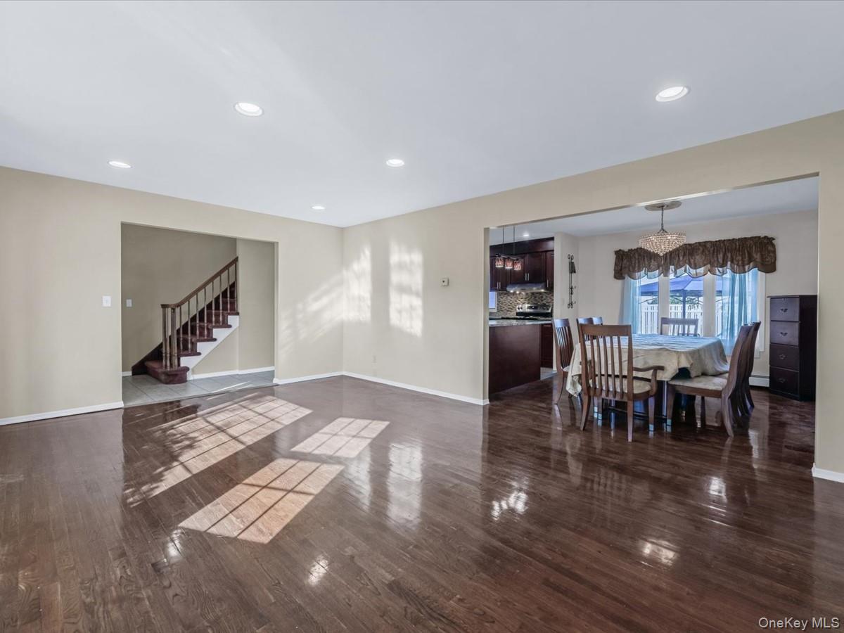 #12 photo, 23 Paul Court, North Babylon , NY 11703