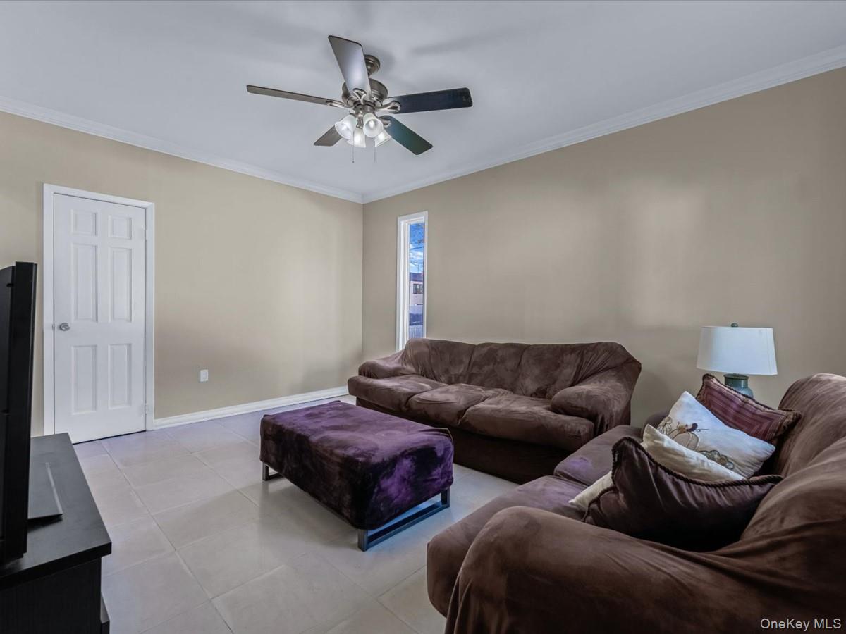 #15 photo, 23 Paul Court, North Babylon , NY 11703