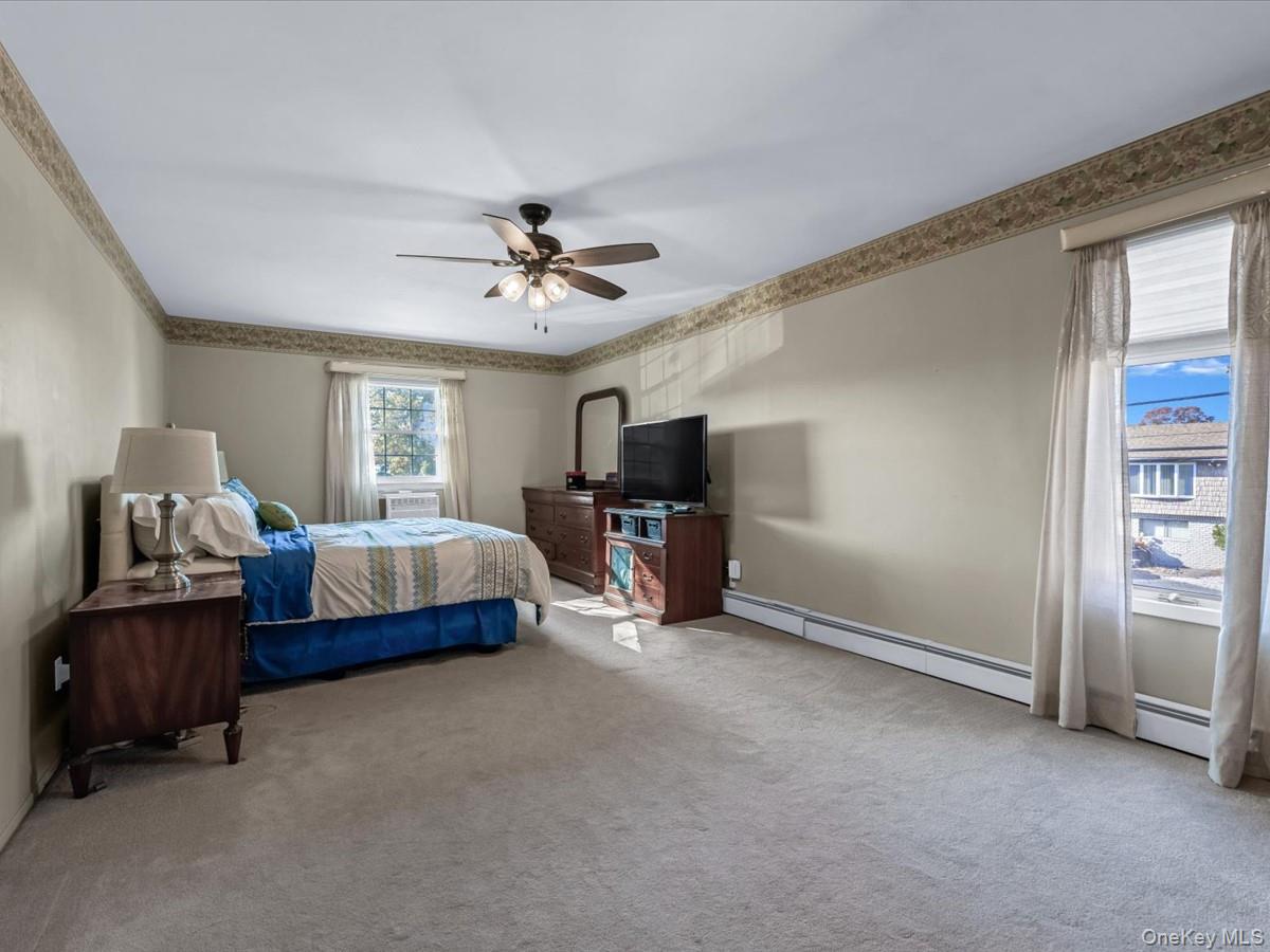 #17 photo, 23 Paul Court, North Babylon , NY 11703