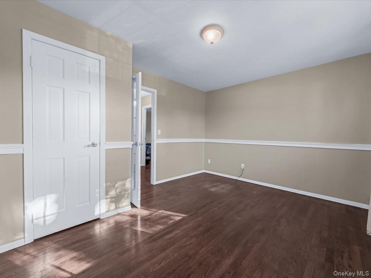 #20 photo, 23 Paul Court, North Babylon , NY 11703