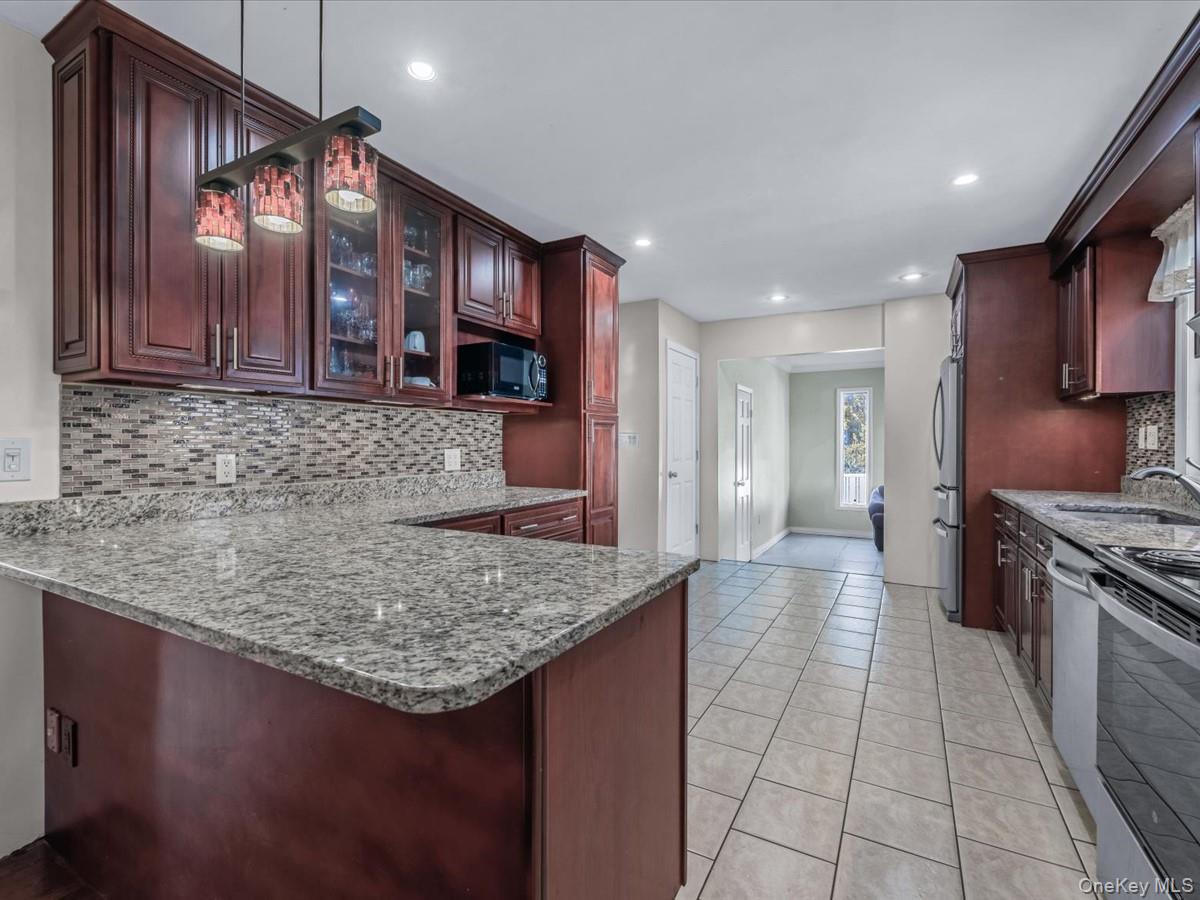 #8 photo, 23 Paul Court, North Babylon , NY 11703