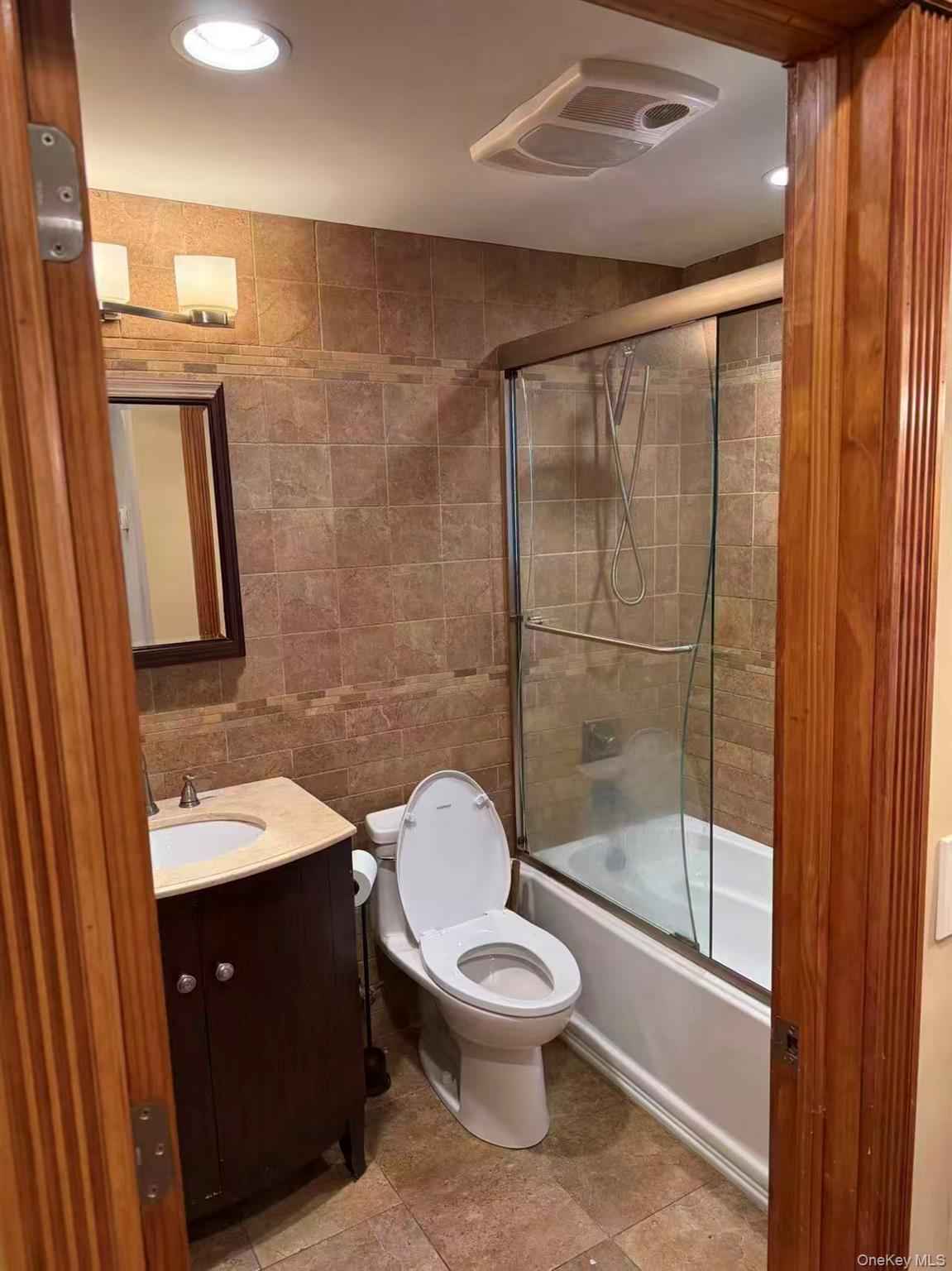 #17 photo, 8860 240th Street, Bellerose , NY 11426