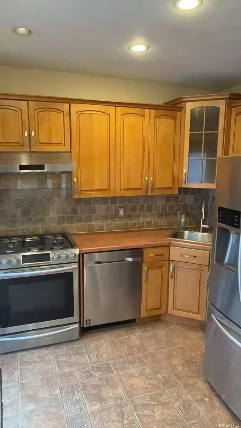 #9 photo, 8860 240th Street, Bellerose , NY 11426