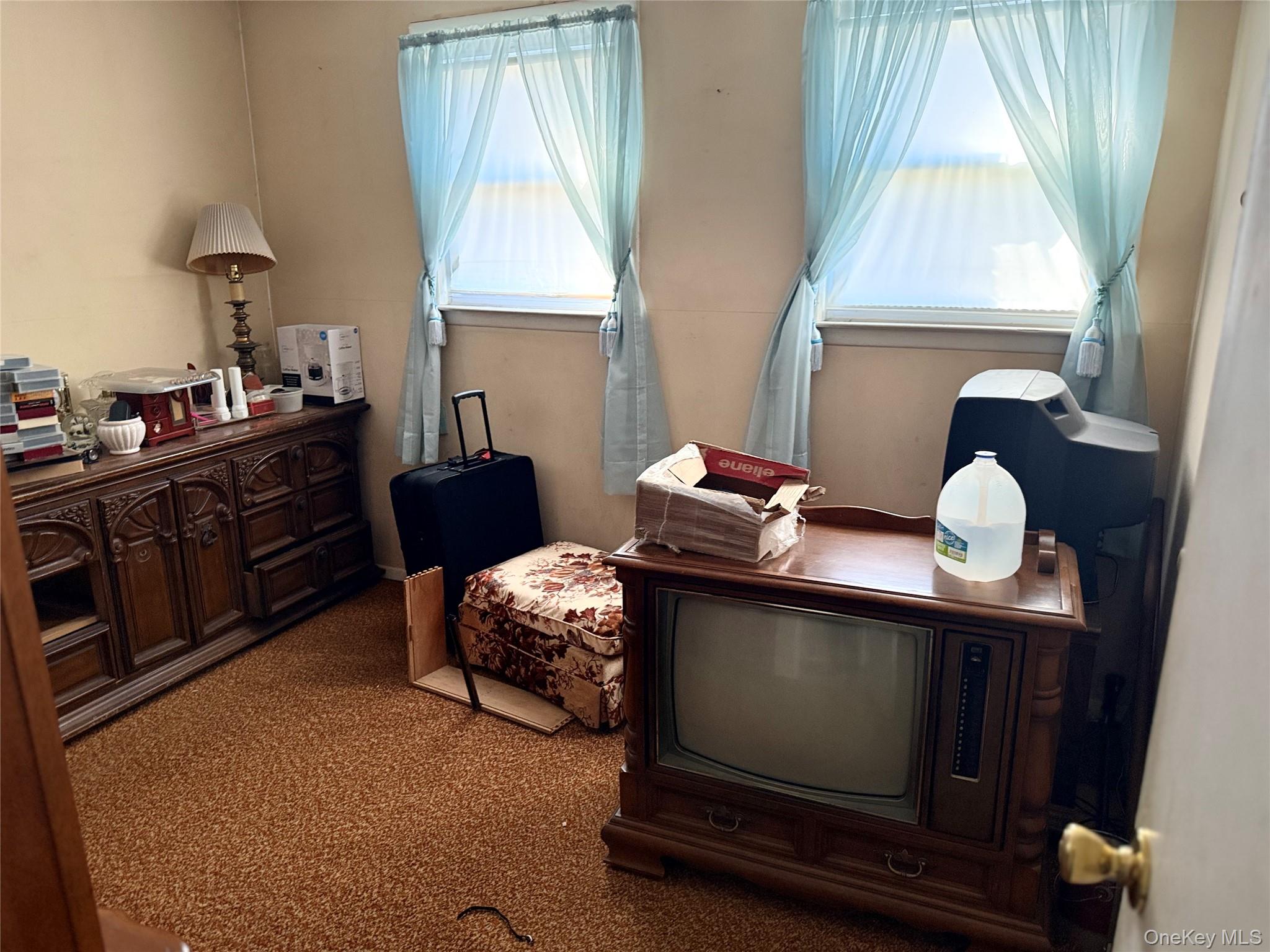 #10 photo, 1663 N Thompson Drive, Bay Shore , NY 11706