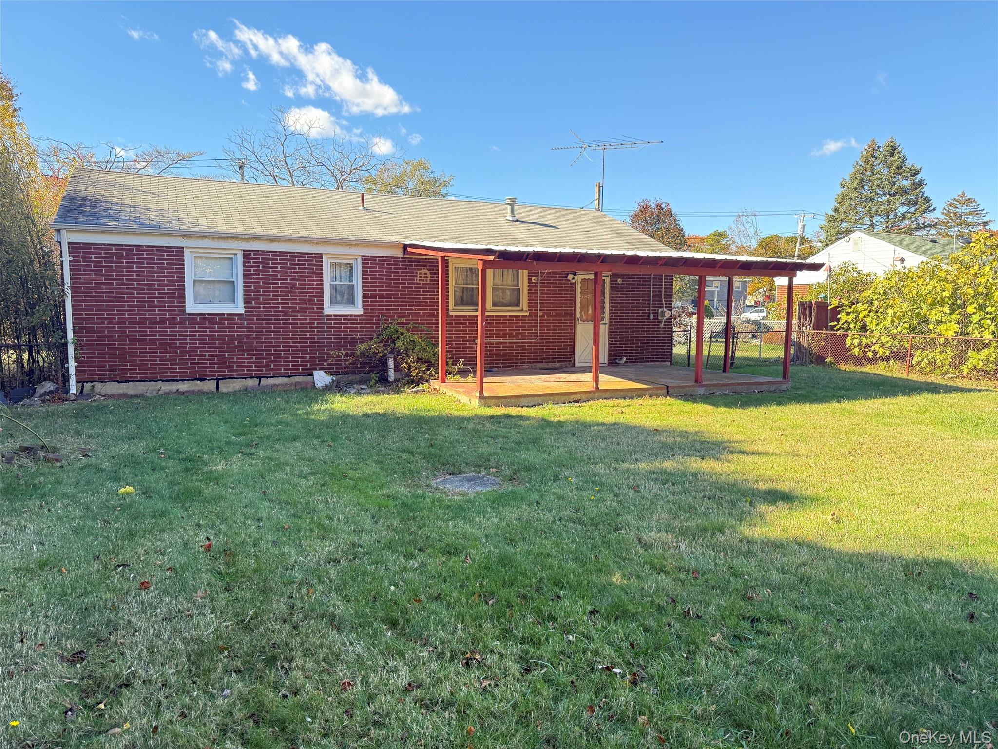 #17 photo, 1663 N Thompson Drive, Bay Shore , NY 11706