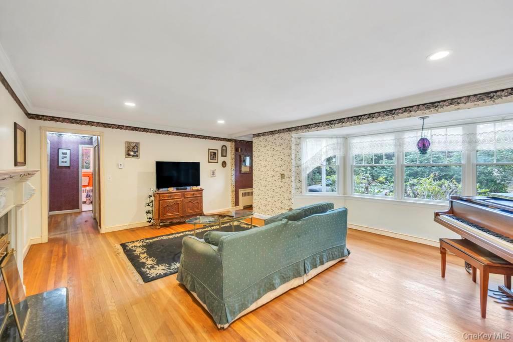 #20 photo, 89 Van Brunt Manor Road, Brookhaven , NY 11733