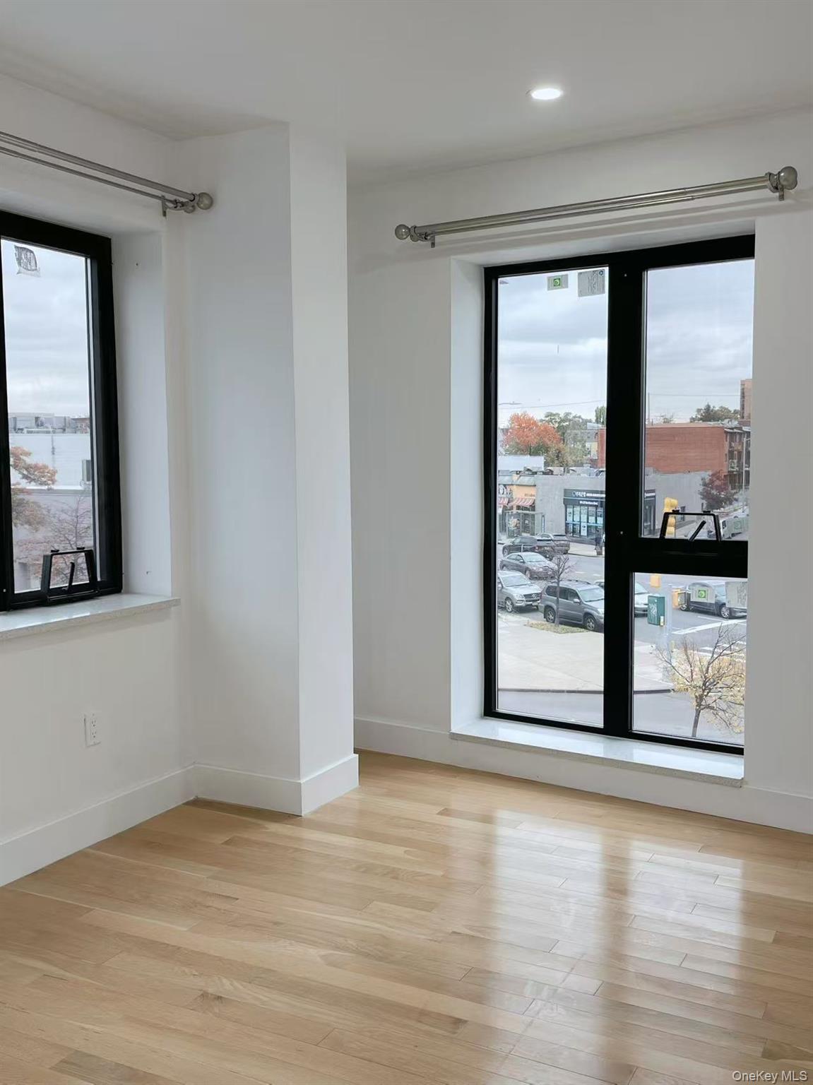 #10 photo, 16502 Sanford Avenue, Flushing , NY 11358