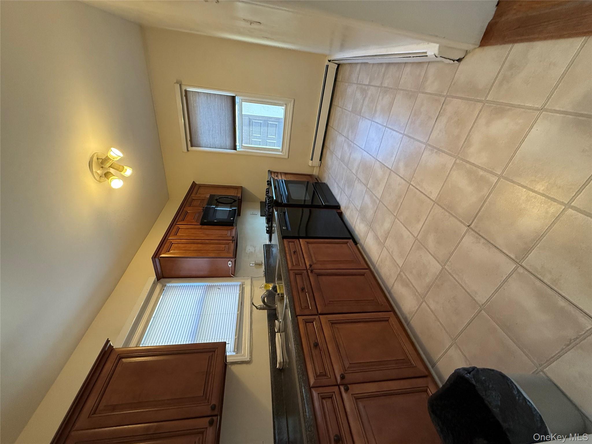 #2 photo, 283 Houston Avenue, Mineola , NY 11501