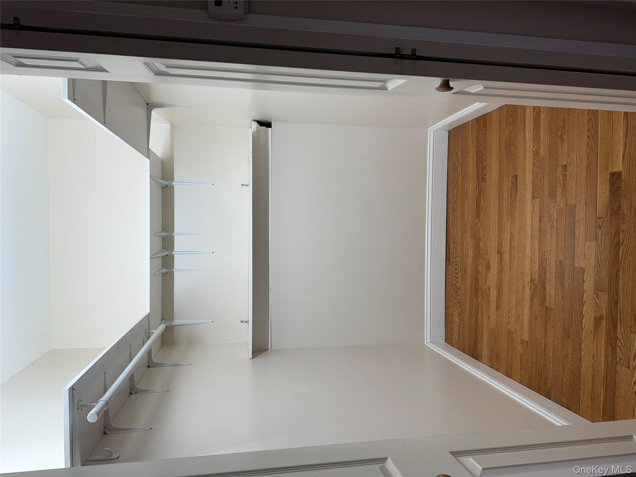 #7 photo, 283 Houston Avenue, Mineola , NY 11501