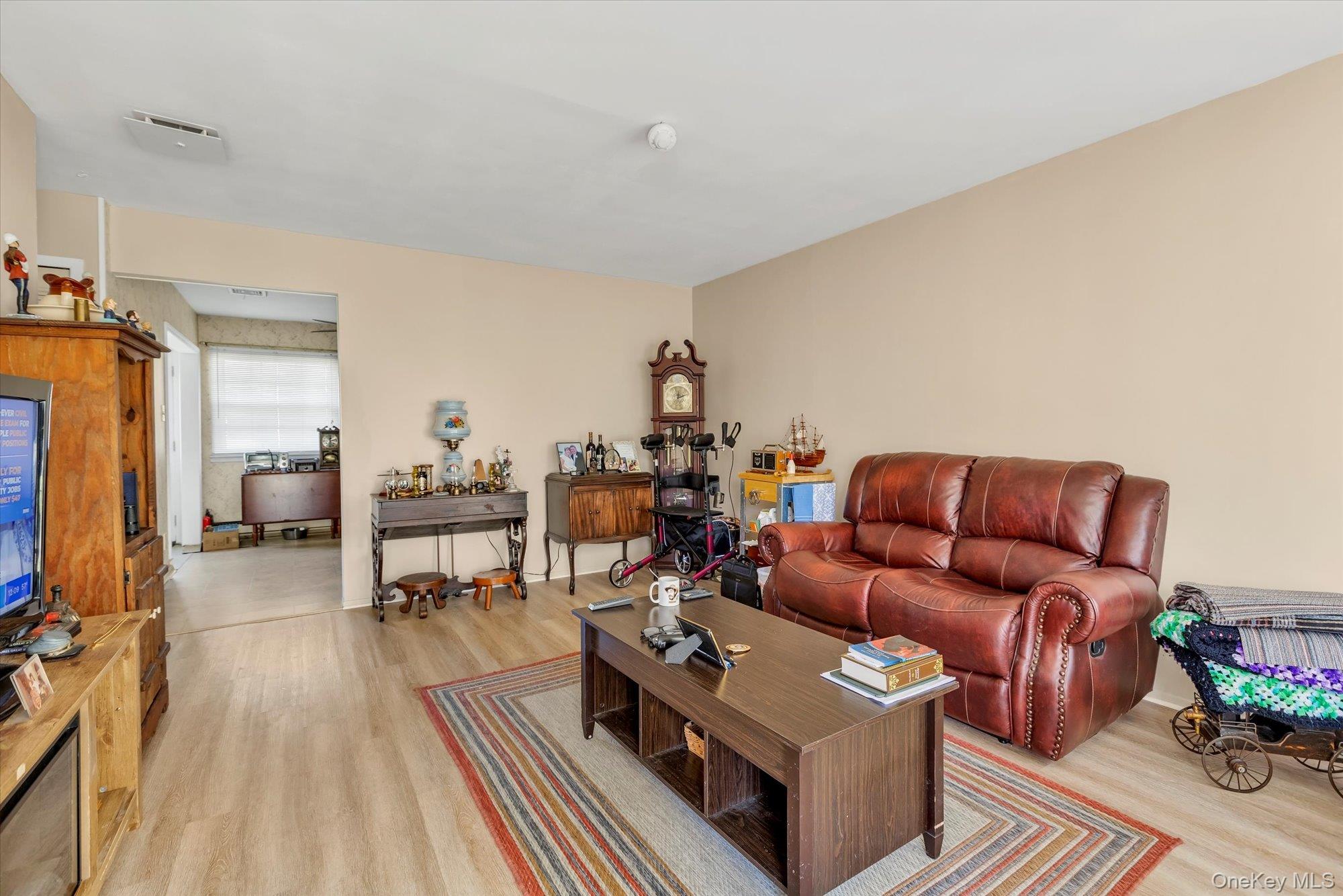 #5 photo, 141 Forge Lane, Coram , NY 11727